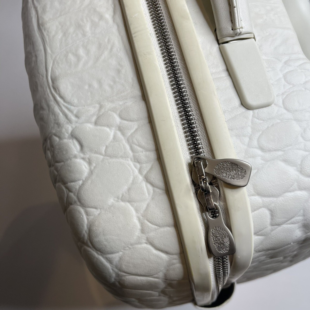 Alexander McQueen Samsonite Crocodile Spinner Suitcase Alexander McQueen Samsonite Crocodile Spinner Suitcase