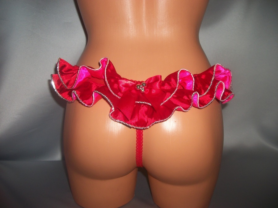 Victorias Secret Santa Baby JINGLE BELL Ruffle Butt Thong Panty NWT M | eBay