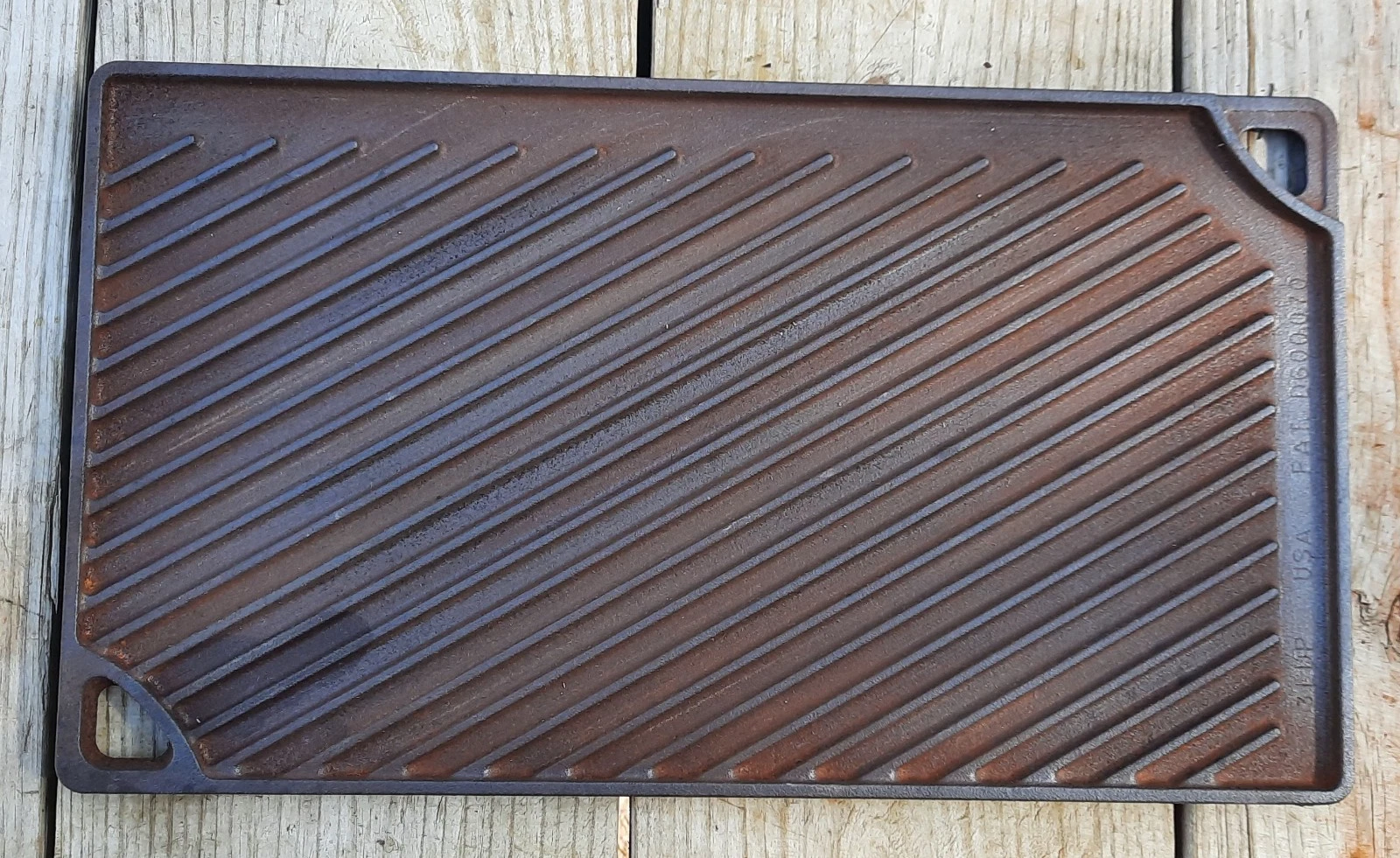 Lodge 16.75" x 9.5" Cast Iron Reversible Griddle, Pre-Owned