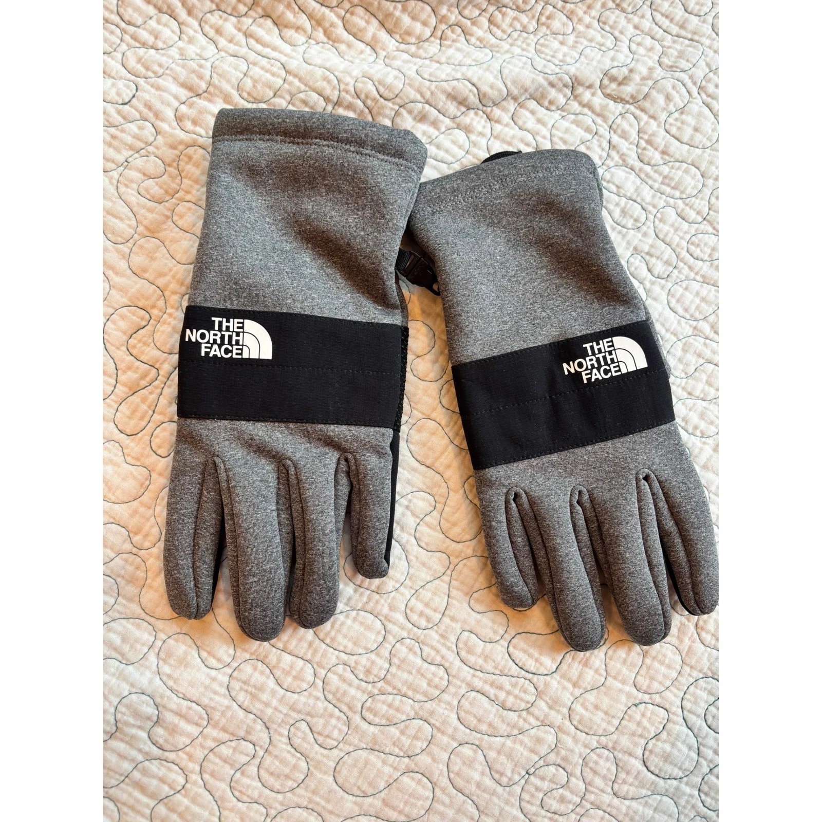 The North Face Mens Etip Fleece Gloves Gray Black XL Touchscreen Compatible
