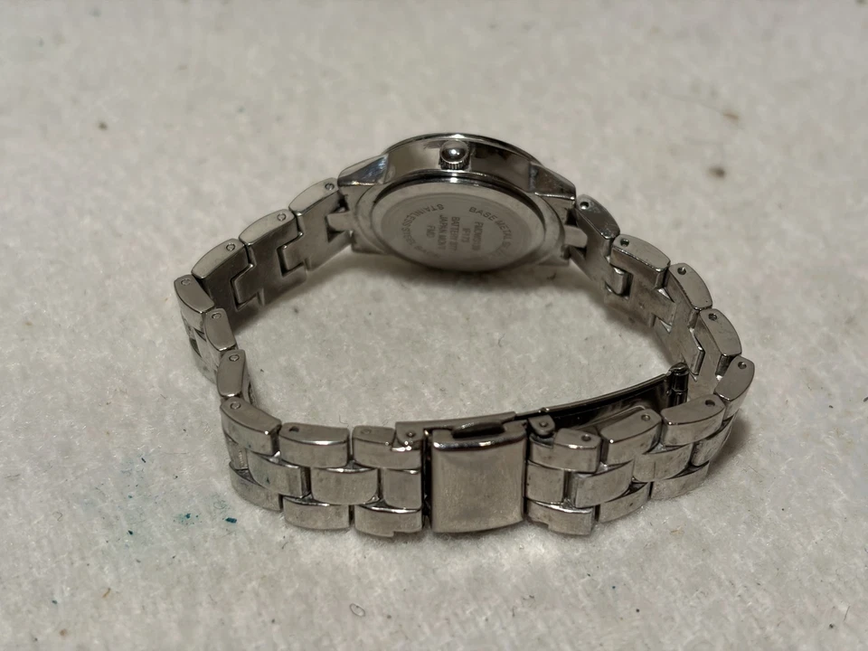 Relógio feminino FMD PULSEIRA TOM PRATA QUARTZO - MODELO FMDWS 139 - Imagem 4 de 4