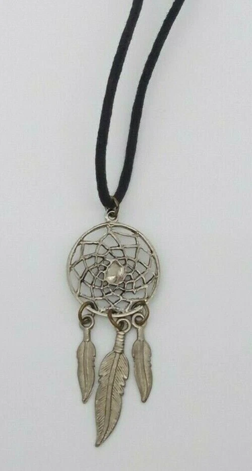 Colar pingente apanhador de sonhos falso penas turquesa tom prata cordão preto - Imagem 4 de 4