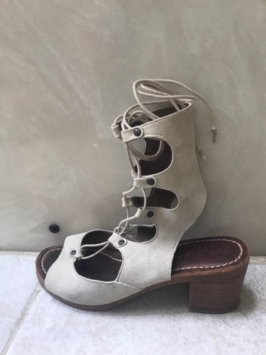 Matisse Expo Suede Lace Up Bootie Sandals Beige Size 8 Chunky Stacked Block Heel - Picture 6 of 12