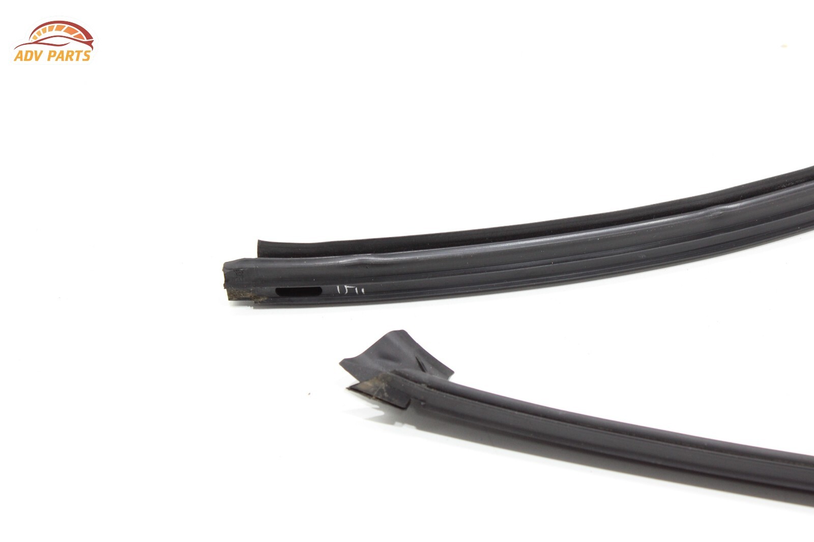 Maserati Levante 2017-2020 Front Right Lower Door side seal
