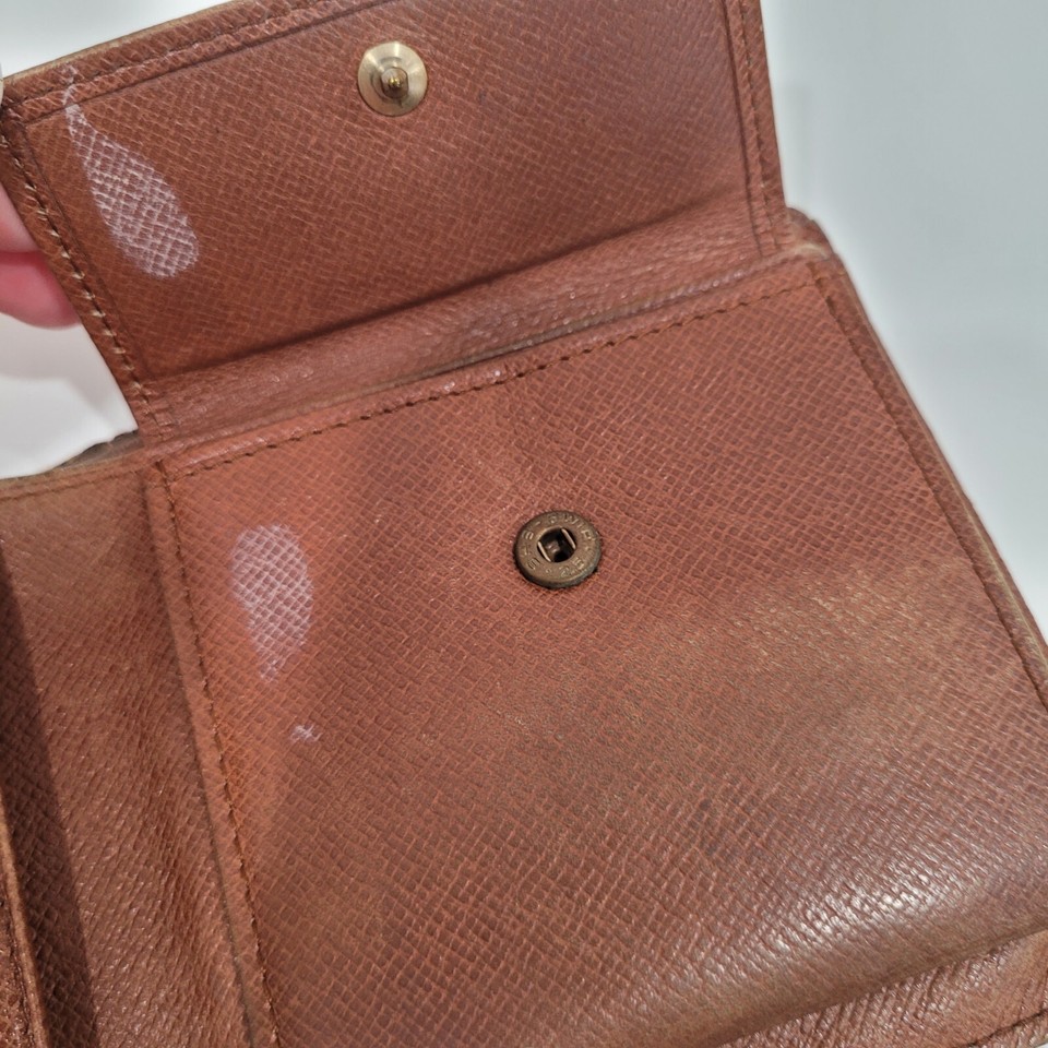 Vintage Louis Vuitton Men's LV Brown Bi-Fold Leather Wallet Monogram