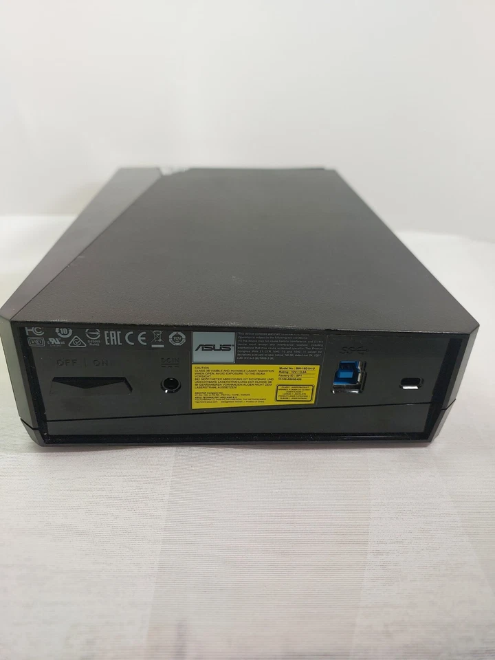 Combo Blu-ray DVD externo genuino ASUS - BW-16D1H-U SOLO PARA PIEZAS SIN PROBAR  Foto 3 de 4