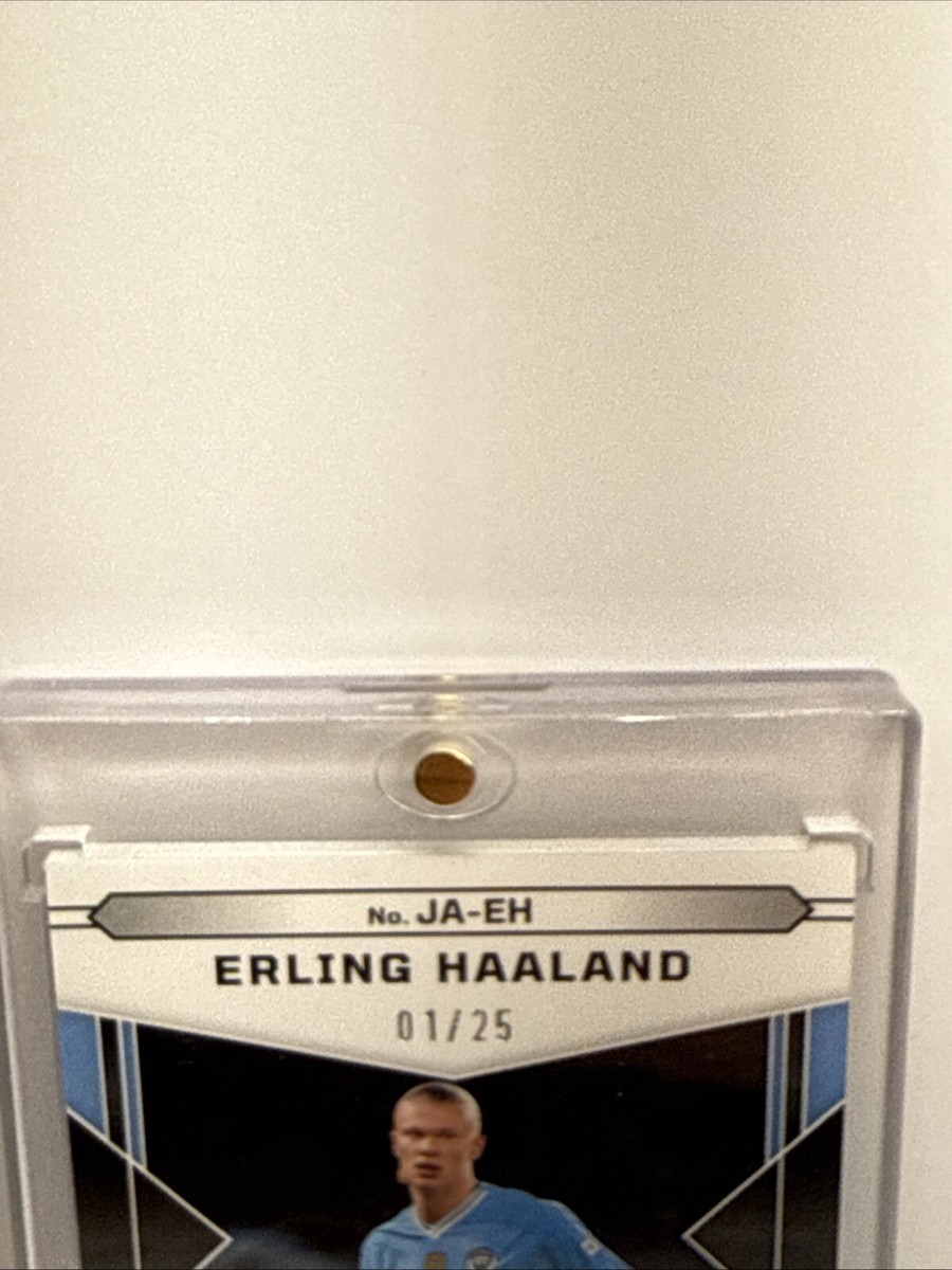 2023-24 Panini Obsidian Soccer Erling Haaland Obsidian Patch 2023-24 Panini Obsidian Soccer Erling Haaland Obsidian Patch
