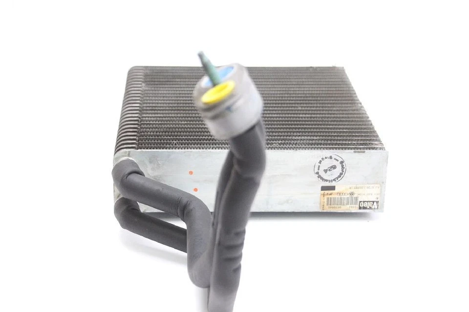 Climatizador Audi A4 Avant B6 8E1820103A VALEO 2.5 132 KW 180 CV 04-2003 Foto 4 de 4