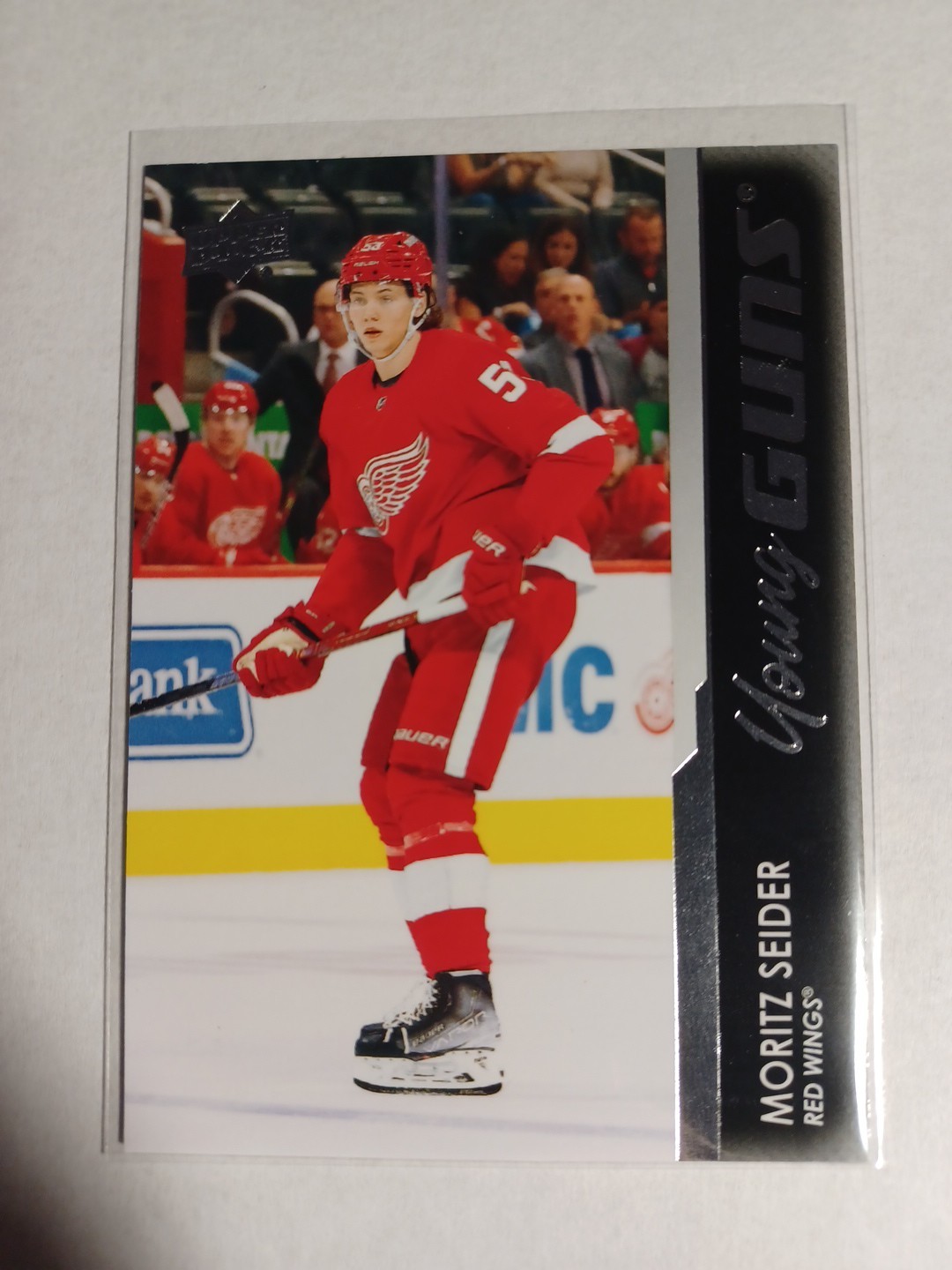 2021-22 Upper Deck Series 2 - Young Guns Moritz Seider #469 (RC)