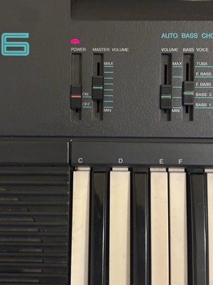 Yamaha PSR-16 49 keys Digital Synthesizer Keyboard w/ AC Adapter