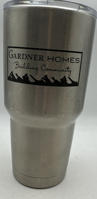 Yeti Tumbler Rambler 20 Ounce Stainless Steel Traveler With Company Emblem