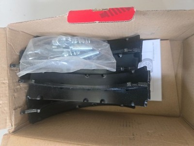 TRW GS8433 Bremsbackensatz Feststellbremse für MERCEDES BENZ VW