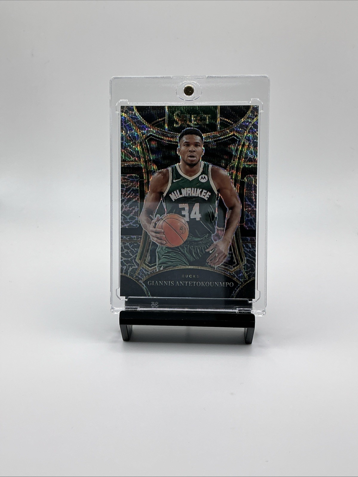 2023-24 Panini Select - Mezzanine Level Giannis Antetokounmpo Elephant Prizm