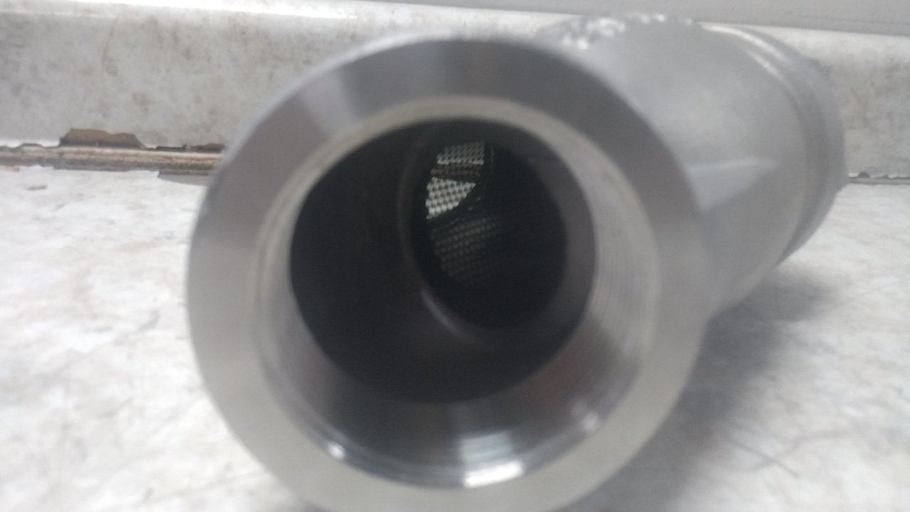 Mueller Steam Specialty 2 581 CS screwed end 2 In NPT Pipe Size Y Strainer