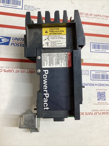 Quadrato D BJA36060 60A 3 poli cassa sagomata interruttore 60AMP ED4U 4014 - Foto 4 di 6