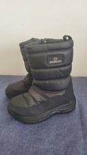 Magellan Outdoors Kids Black Snow Boots Youth Size 11 Zip Sides Fleece Lined.
