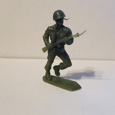 1960's Louis Marx WW2 World War 2 II Green American USA Toy Soldier 60MM Figure