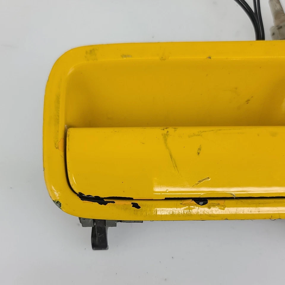Manija de puerta exterior amarilla OEM para pasajero delantero derecho Lotus Esprit S4 1994 Foto 2 de 4