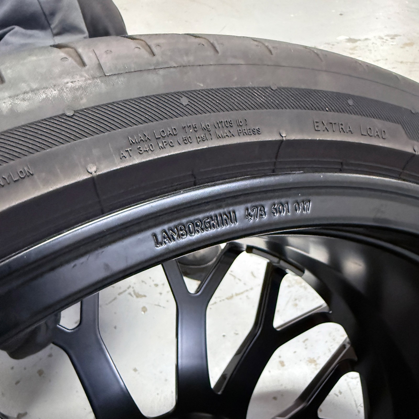 20/21" OEM Lamborghini Revuelto Black Wheels Rims Bridgestone Tires