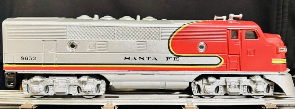 Vintage Lionel O Gauge Santa Fe F3 A-B-A Diesel Locomotive Set #8652 8653 8777 - Image 4 of 4