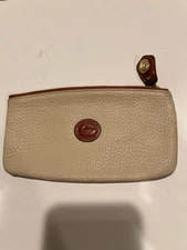 Dooney & Bourke Leather Cream Slim Zipper Pouch Bag Wallet Vintage Hardly Used
