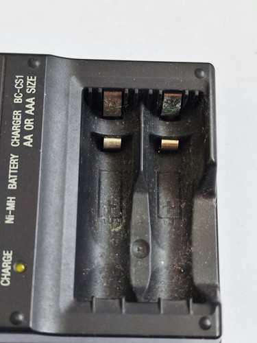 GENUINE SONY BATTERY CHARGER - AA & AAA MODEL: BC-CS1 With Power Cord - Picture 5 of 6