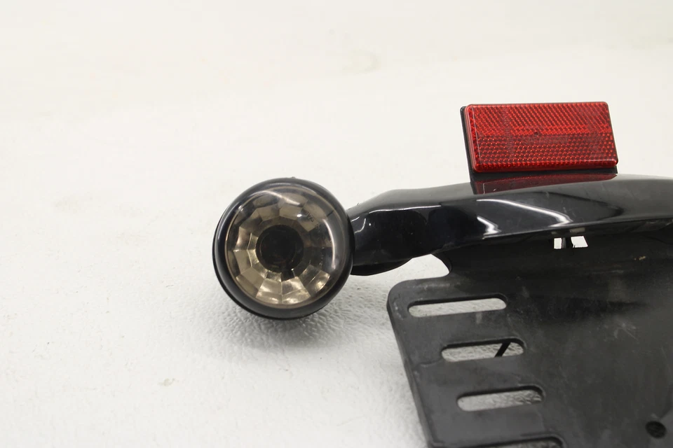 Luz de señal de giro trasera Harley Davidson Street Road Glide 10-23 Foto 2 de 4