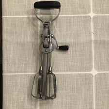 Vintage Hand Mixer Ekco Egg Beater Made in USA A231