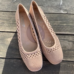 naturalizer brina wedge pump