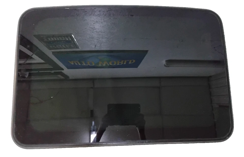 Chevrolet Cavalier, 1995, 1996, 1997, 1998, 1999-2005, OEM, Sunroof Glass - Image 2 of 4