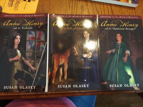 Annie Henry Books by Susan Olasky Lot of 3 Like New