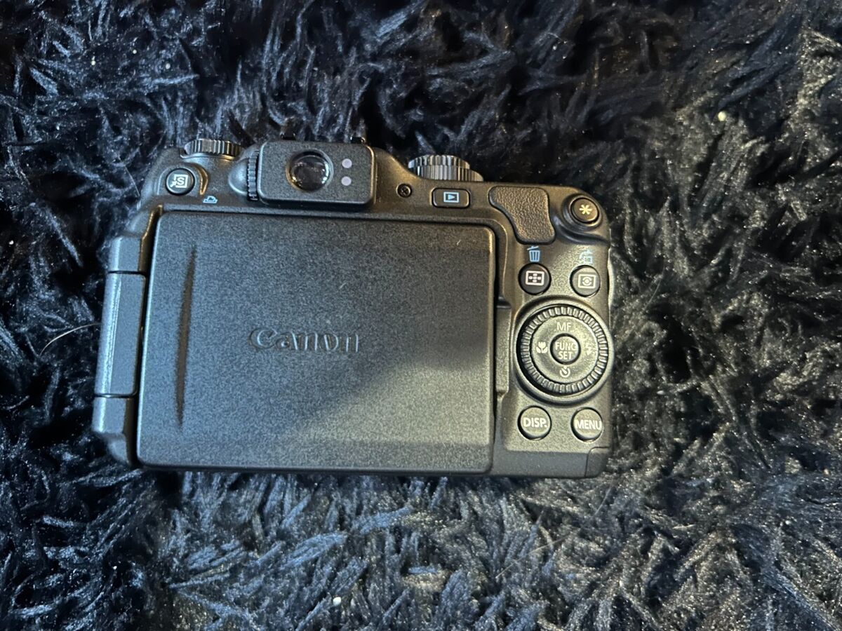 Canon PowerShot G12 10.0MP Digital Camera - Black for sale Canon PowerShot G12 10.0MP Digital Camera - Black for sale