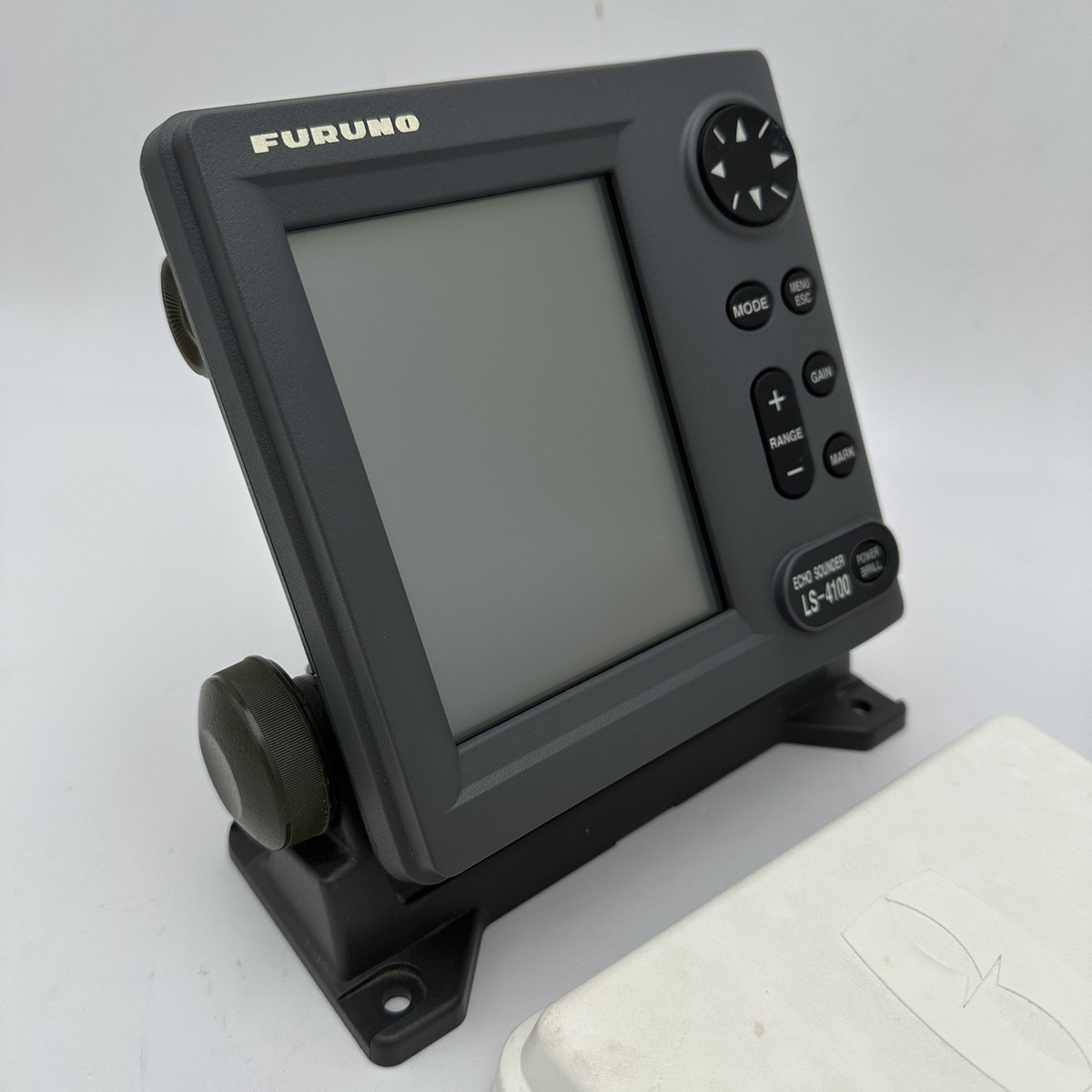 FURUNO LS-4100 LCD SOUNDER 50kHz 200kHz LS4100 NMEA0183 Echo FURUNO LS-4100 LCD SOUNDER 50kHz 200kHz LS4100 NMEA0183 Echo