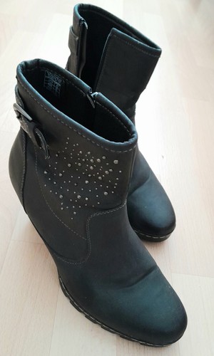Schwarz-graue Kunstleder 👢 Stiefeletten, 8 cm Absatz, Gr. 42 passt bis Gr. 43 - Bild 12 von 24
