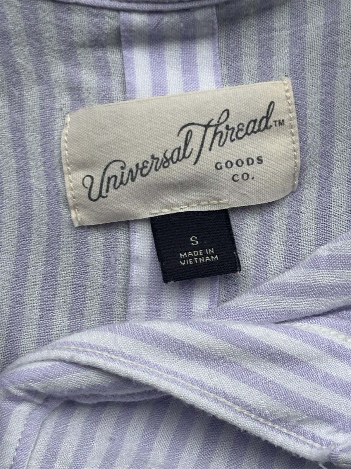 ✨ Universal Thread White striped button down shir… - image 3