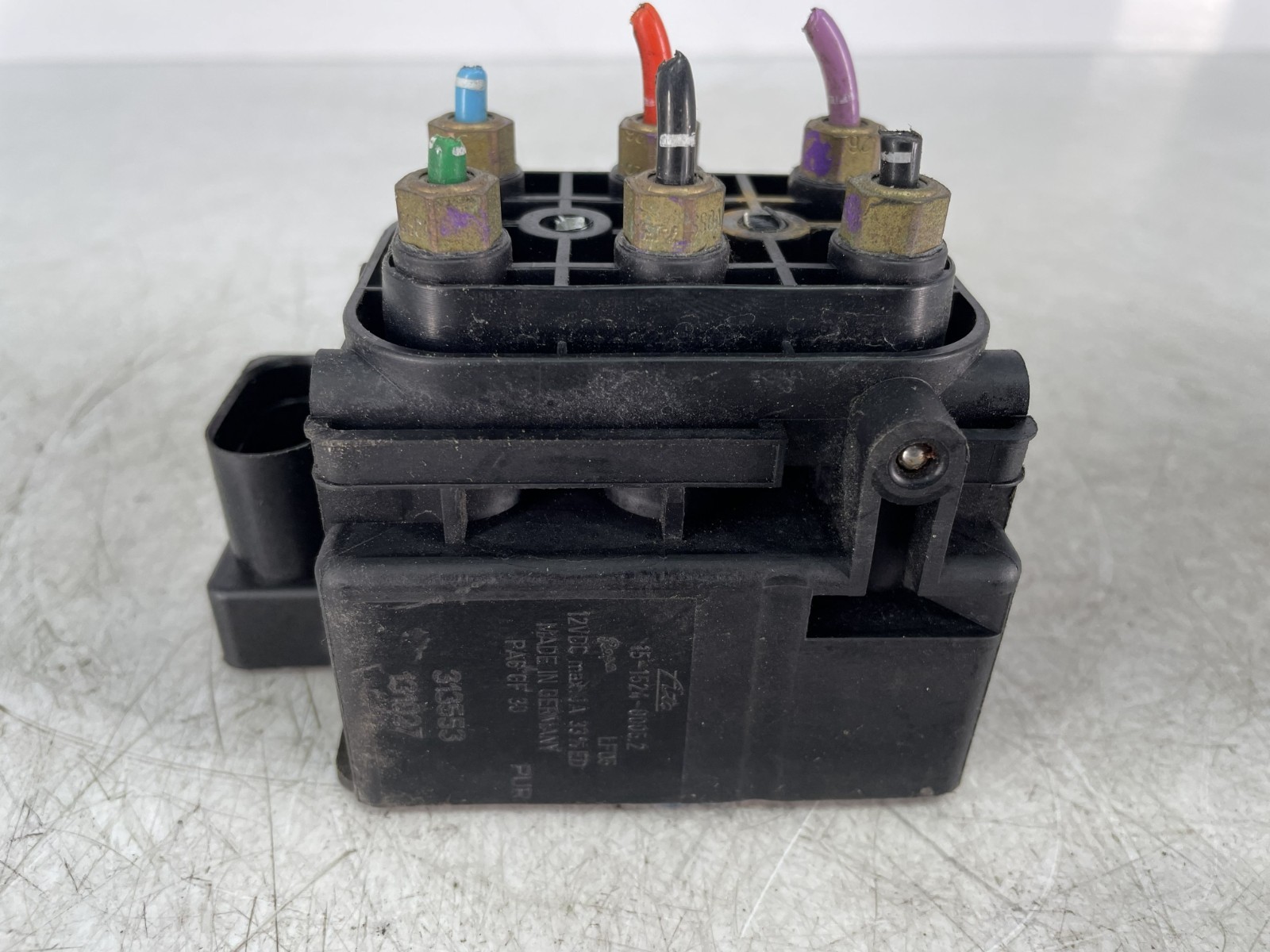✅ 2013-2018 OEM Bentley Continental GT GTC Air Suspension Valve Block NOTE*