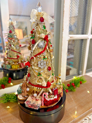 NEW!Artist OOAK Dollhouse Miniature 1:12 Scale Tree Christmas Holiday Decor/Gift