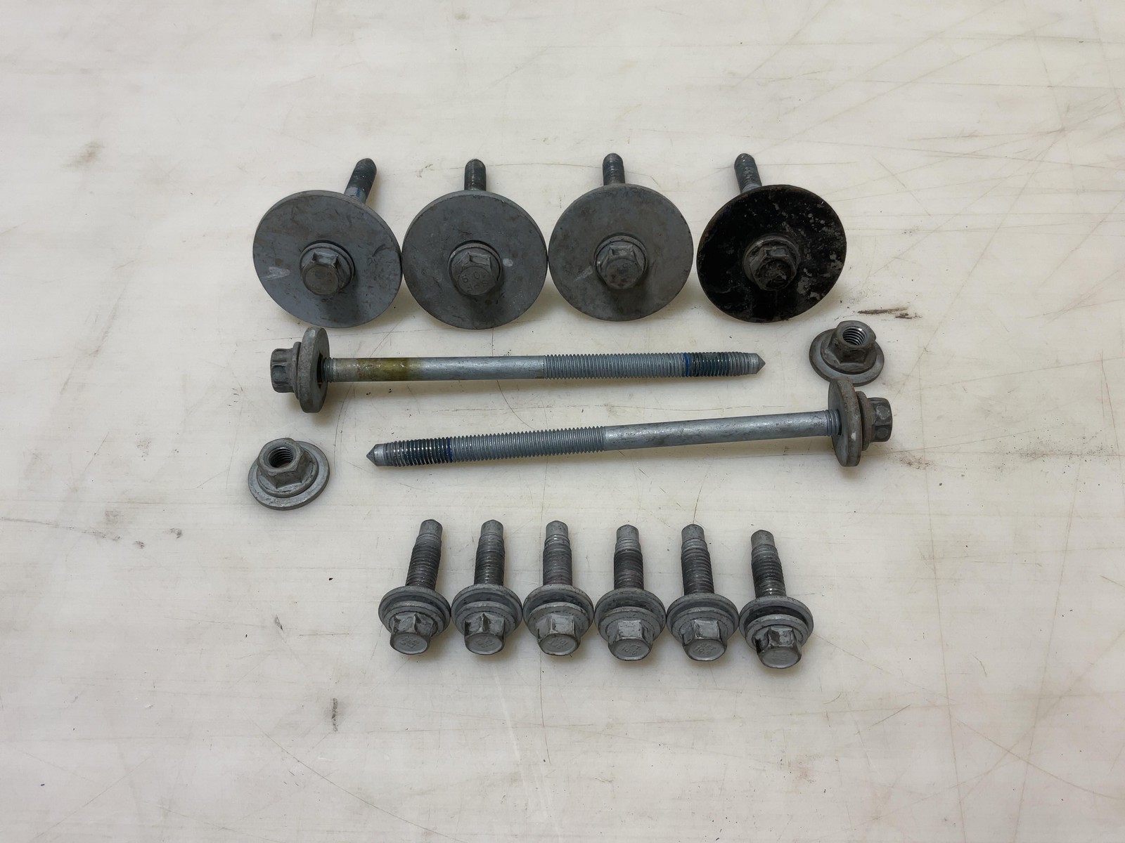 Jeep JT Gladiator OEM Body Mounting Bolts Set with Nuts 2020 2021-2024 004671