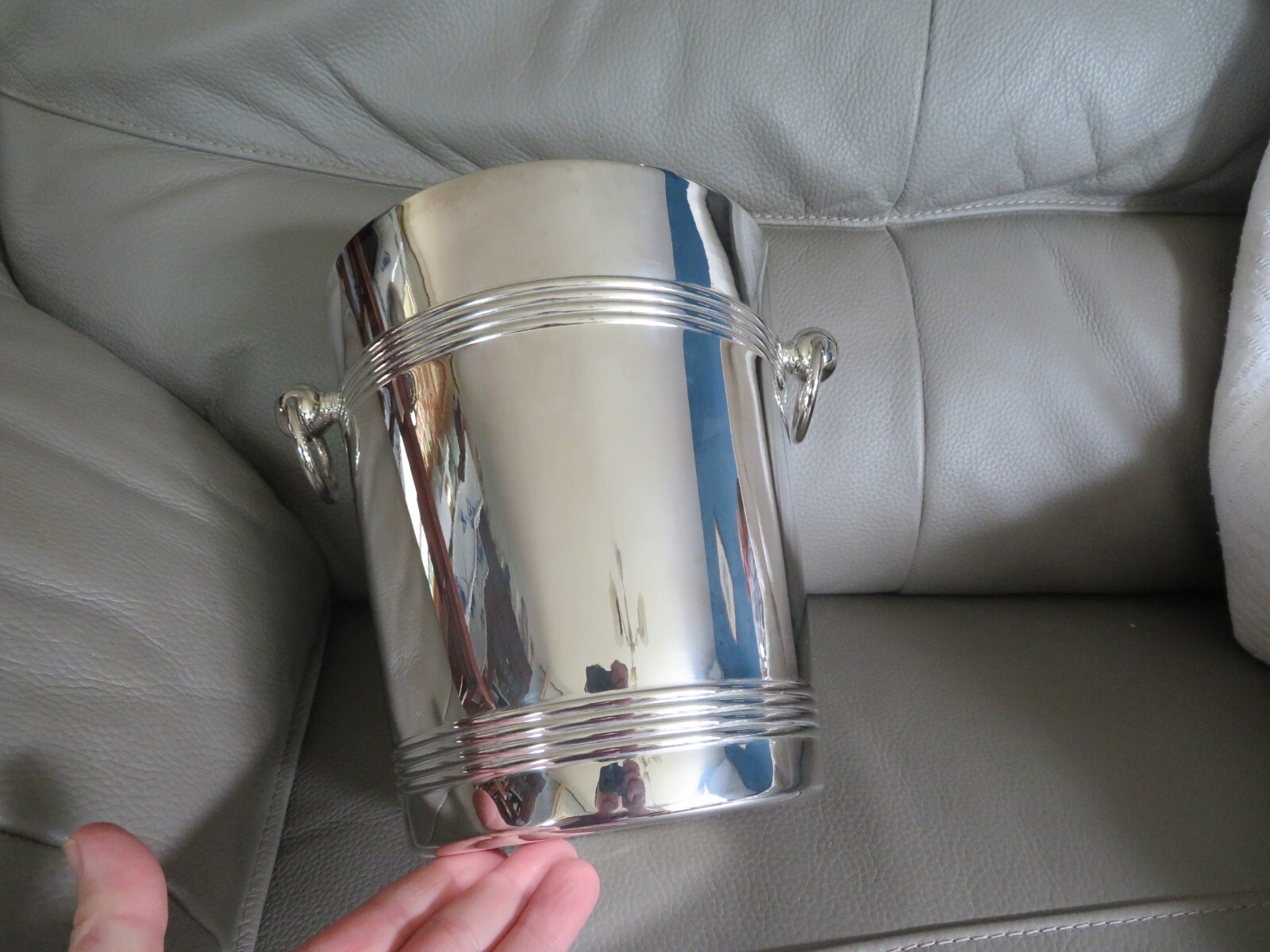 Picture 1 of 5