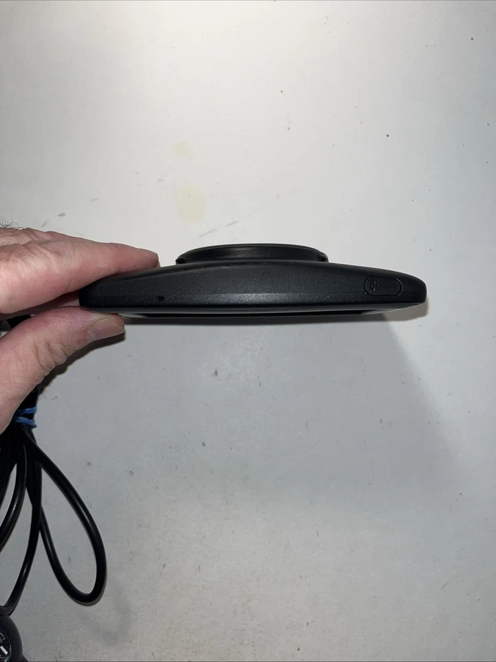 Tomtom XL N14644 GPS + Car Charger Bundle - Image 4 of 4