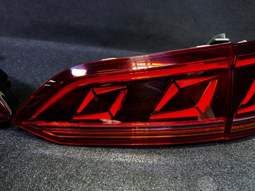 Fanale posteriore a LED originale VW Touareg CR7 III luce posteriore - Foto 7 di 21