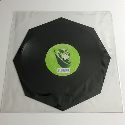 Dynamic Duo - The Drummer/It's The New Style 10'' Oct Shaped Record - JOKER 46