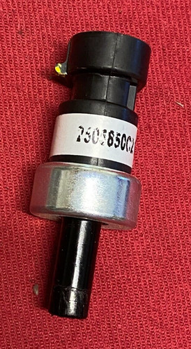 NAVISTAR  AIR BRAKE Pressure Switch- SENSOR  2505850C2  OFF 2025 INT LT625