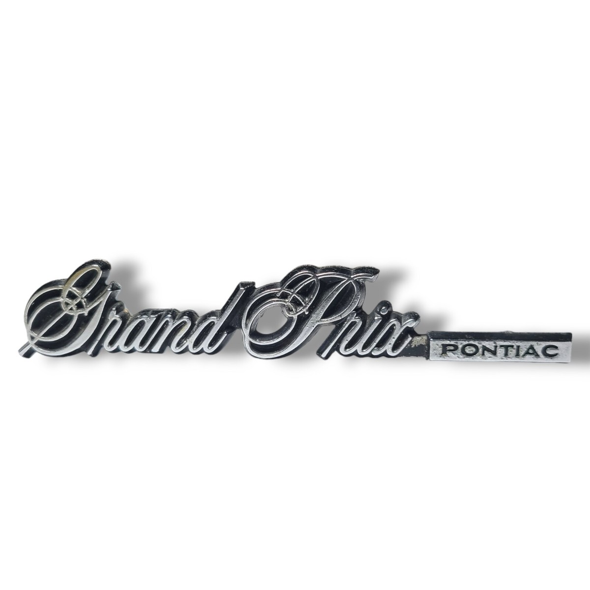 Pontiac Grand Prix 3 Pin Car Emblem '78 to '80 MDC 10007788