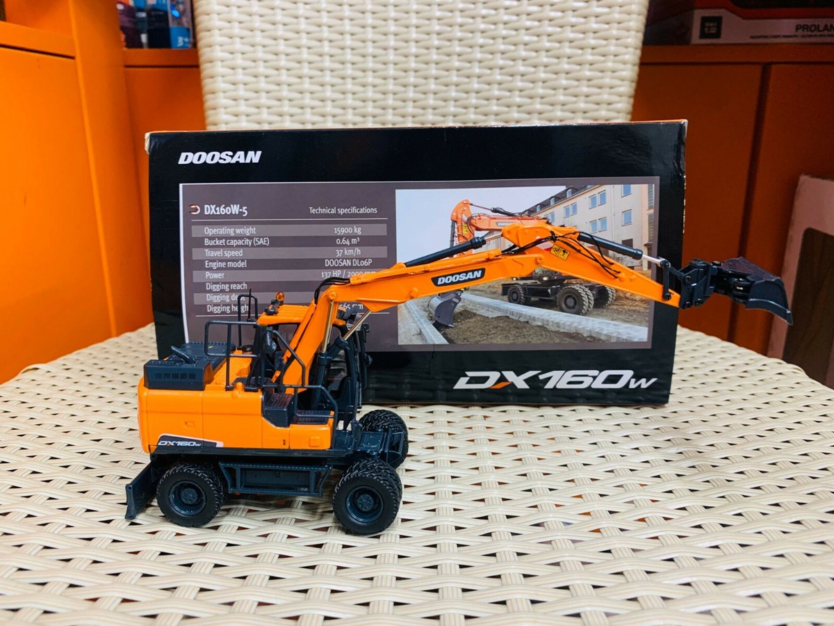 1/50 DOOSAN DX160W ホイールショベル Amazon.com: for doosan DX160W Wheeled Excavator 1/50 DIECAST