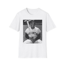 Wilie Mays Photo Baseball Team T Shirt, Unisex Tee Sports  art