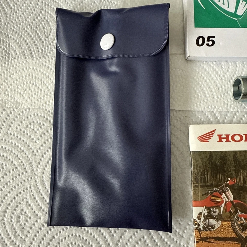 Заводской ручной ключ/свеча зажигания для владельцев Honda 2005 CRF150F 31KPT620 - Изображение 4 из 4