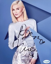 Dylan Mulvaney "Days of Girlhood" AUTOGRAPH Signed TikTok Star 8x10 Photo C ACOA Dylan Mulvaney "Days of Girlhood" AUTOGRAPH Signed TikTok Star 8x10 Photo C ACOA
