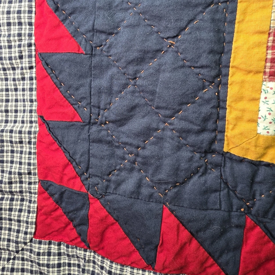 Edredón Vintage Patchwork Hecho a Mano Rojo Blanco Azul Bandera Almohada Falsa 30 X 25 Falso Foto 4 de 4