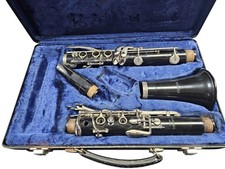 Buffet B12 Bb Student Clarinet Outfit